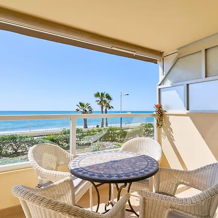 Apartament Frontal